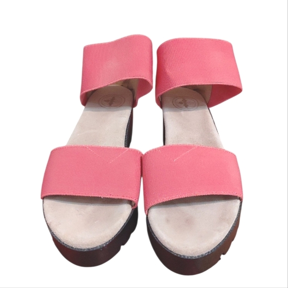 NEW CHARLESTON SHOE CO. Cooper Coral Pink Block Heel Sandal Size 6 - Picture 3 of 10